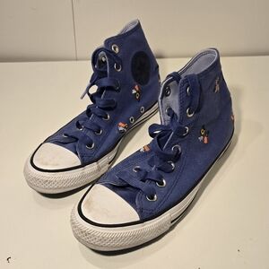 Womens Chuck Taylor All Star High tops We Are Stronger Together Size 8